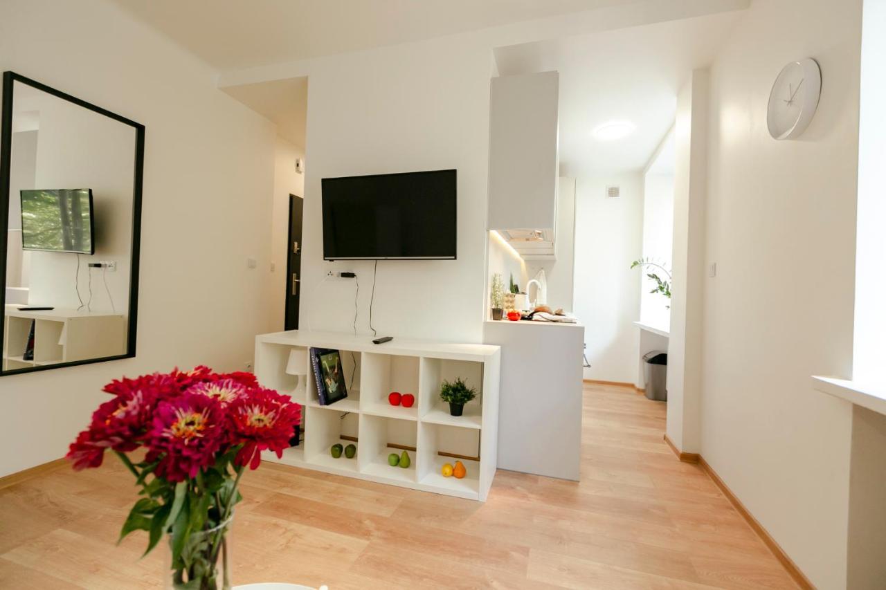 Jana Pawla II 36 - Bezplatny Podziemny Garaz - Free Parking - W Pelni Wyposazone Studio - Better Rental Varsovia Exterior foto
